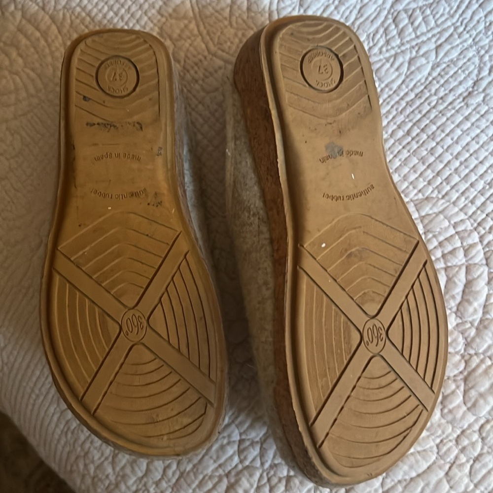 Taōs Wool Clogs - Picture 4 of 4